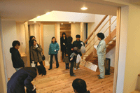 見学会会場内の様子